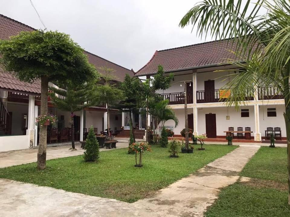 Riverside Garden Hostel Vang Vieng Eksteriør billede